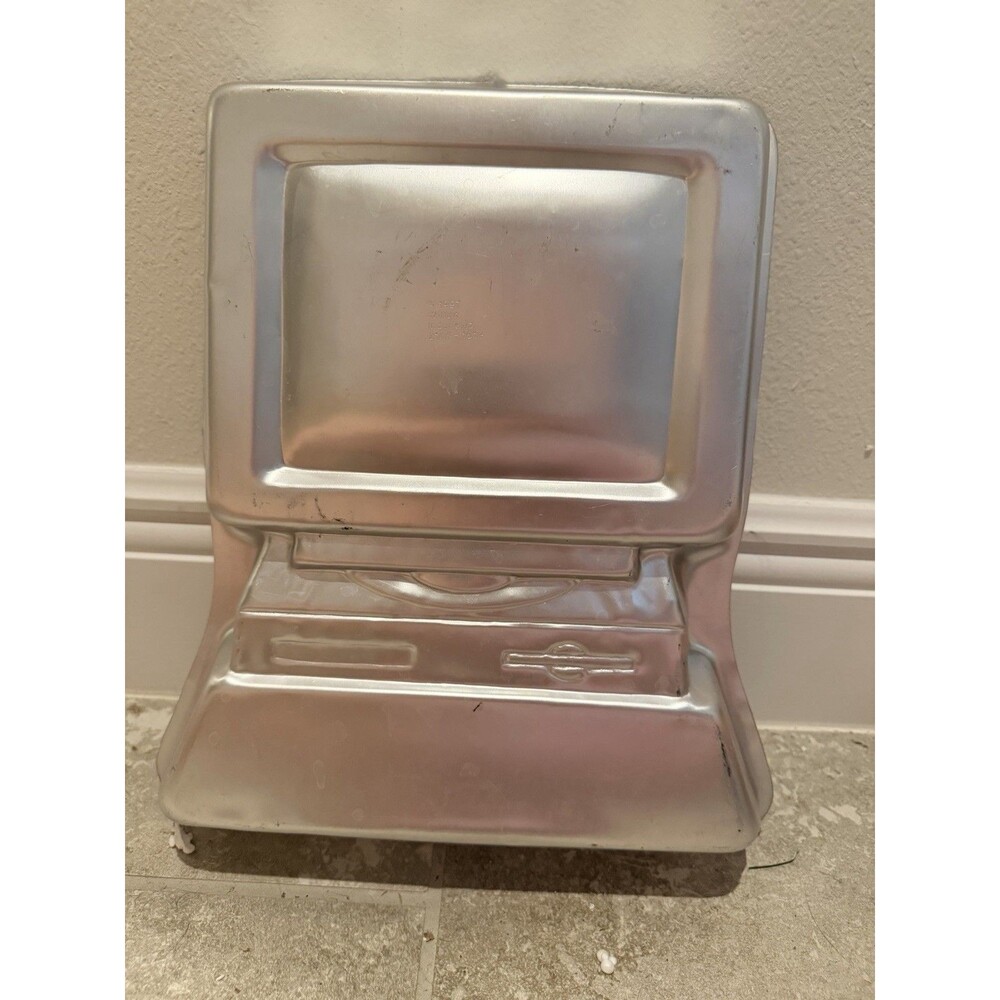 Vintage Wilton 1997 Desktop Computer Cake Pan Mold 2105-1519